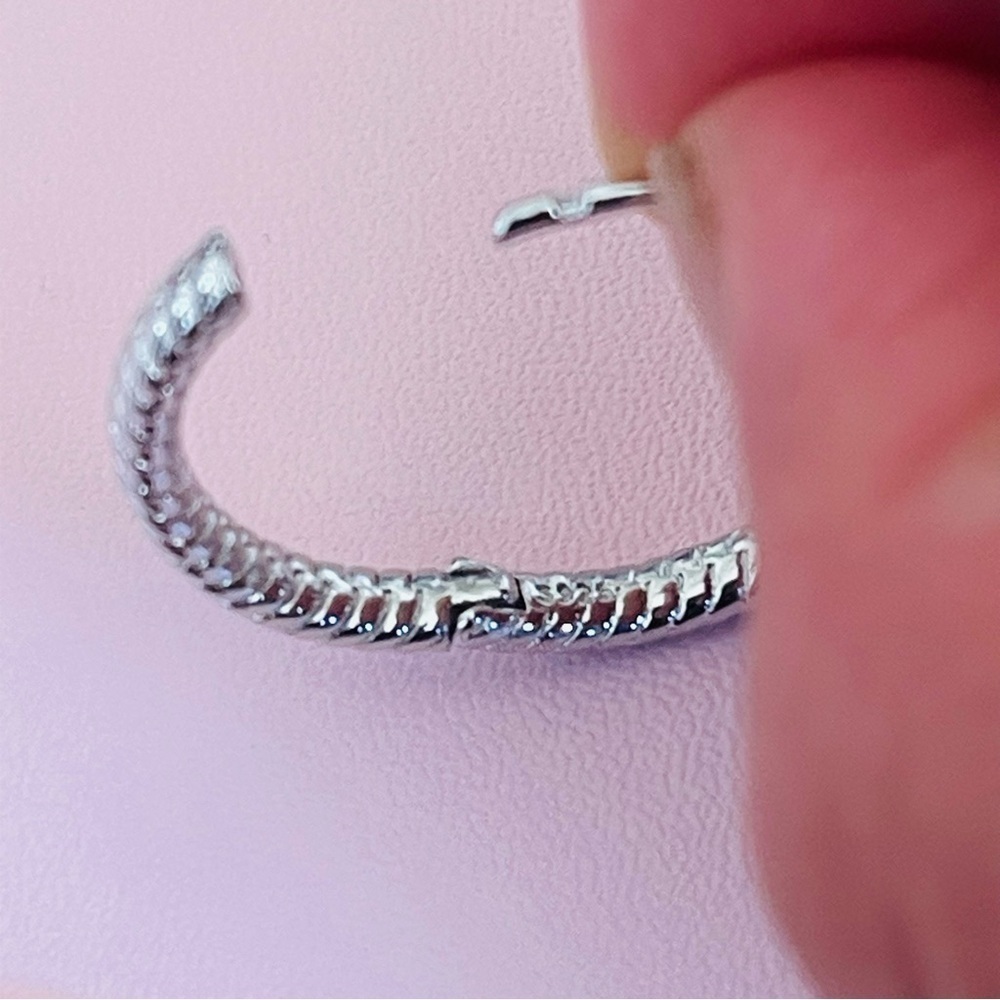 925 Sterling Silver Hoop Earrings - Picture 9 of 9